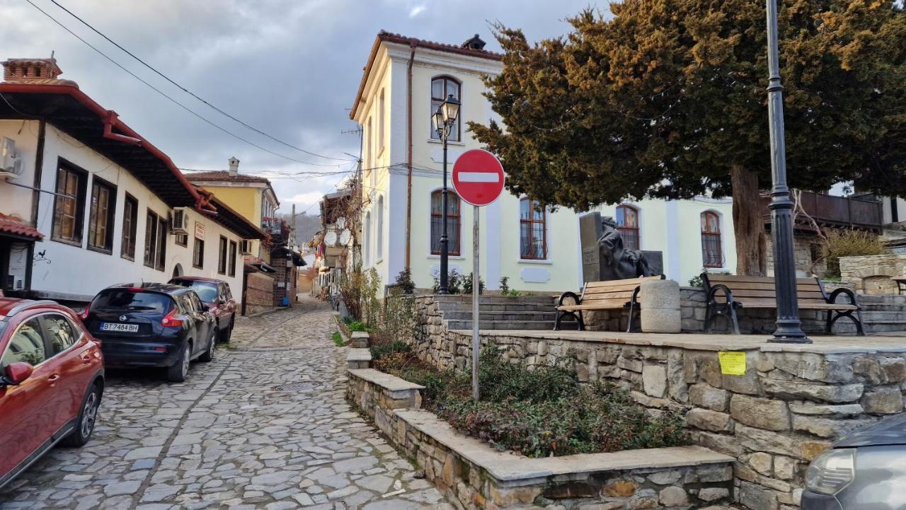 Fs Apartments - Beautiful Apartment In The Artistic Part Of Veliko Tărnovo Esterno foto